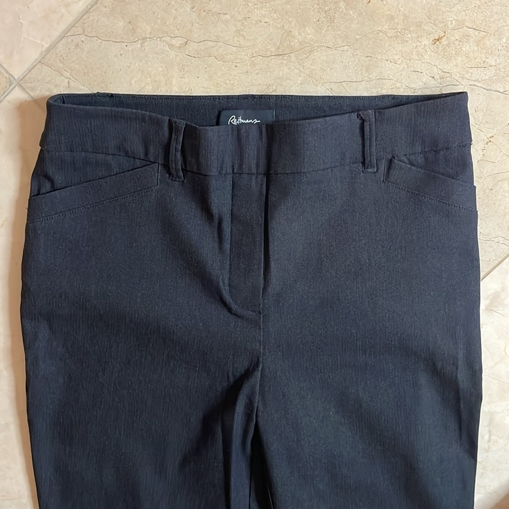 ⭐️ Reitmans The Iconic charcoal pants - size 6 petite - Picture 2 of 8